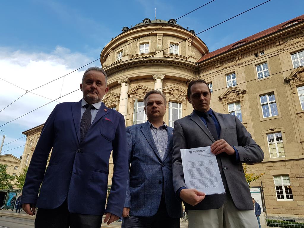 Konfederacja domaga się usunięcia studentki z Uniwersytetu Medycznego  - Hubert Jach