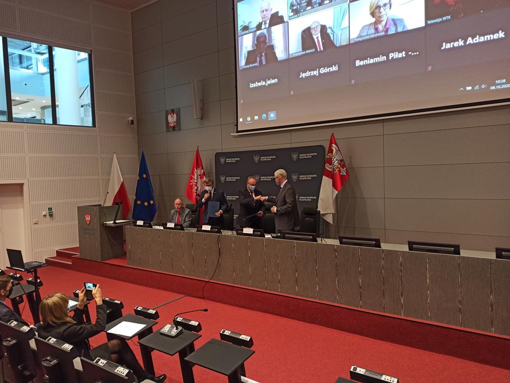 umowa kolej metropolitalna kościan - Bartosz Garczyński