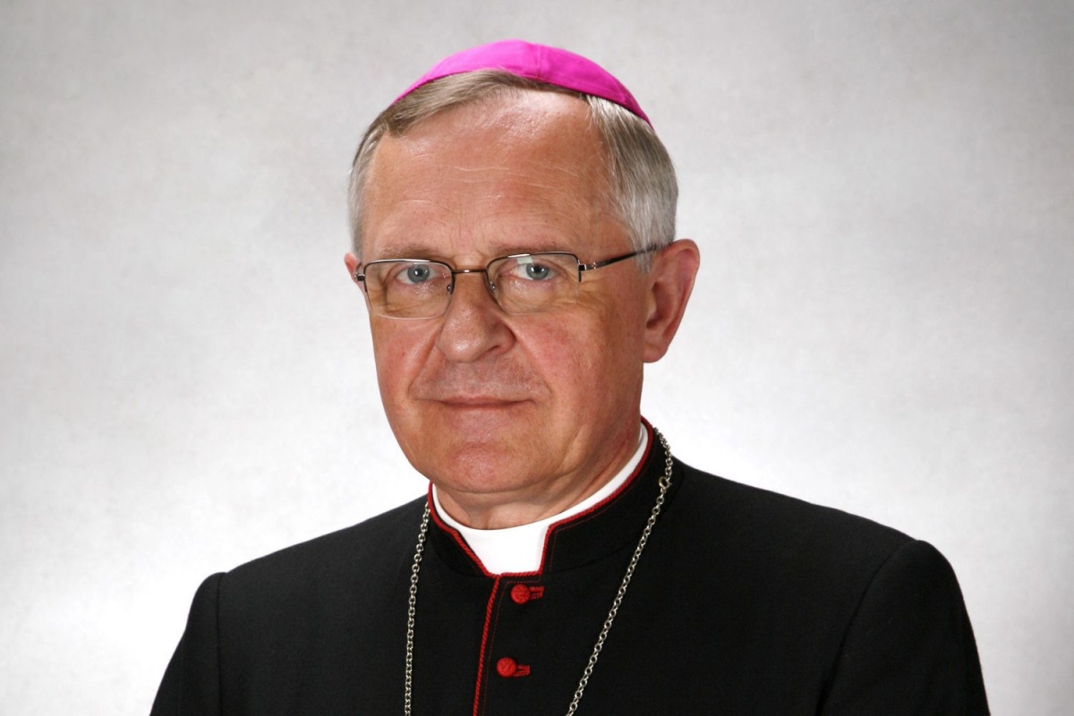 Biskup diecezji koszalińsko-kołobrzeskiej Edward Dajczak - www.diecezjakoszalin.pl