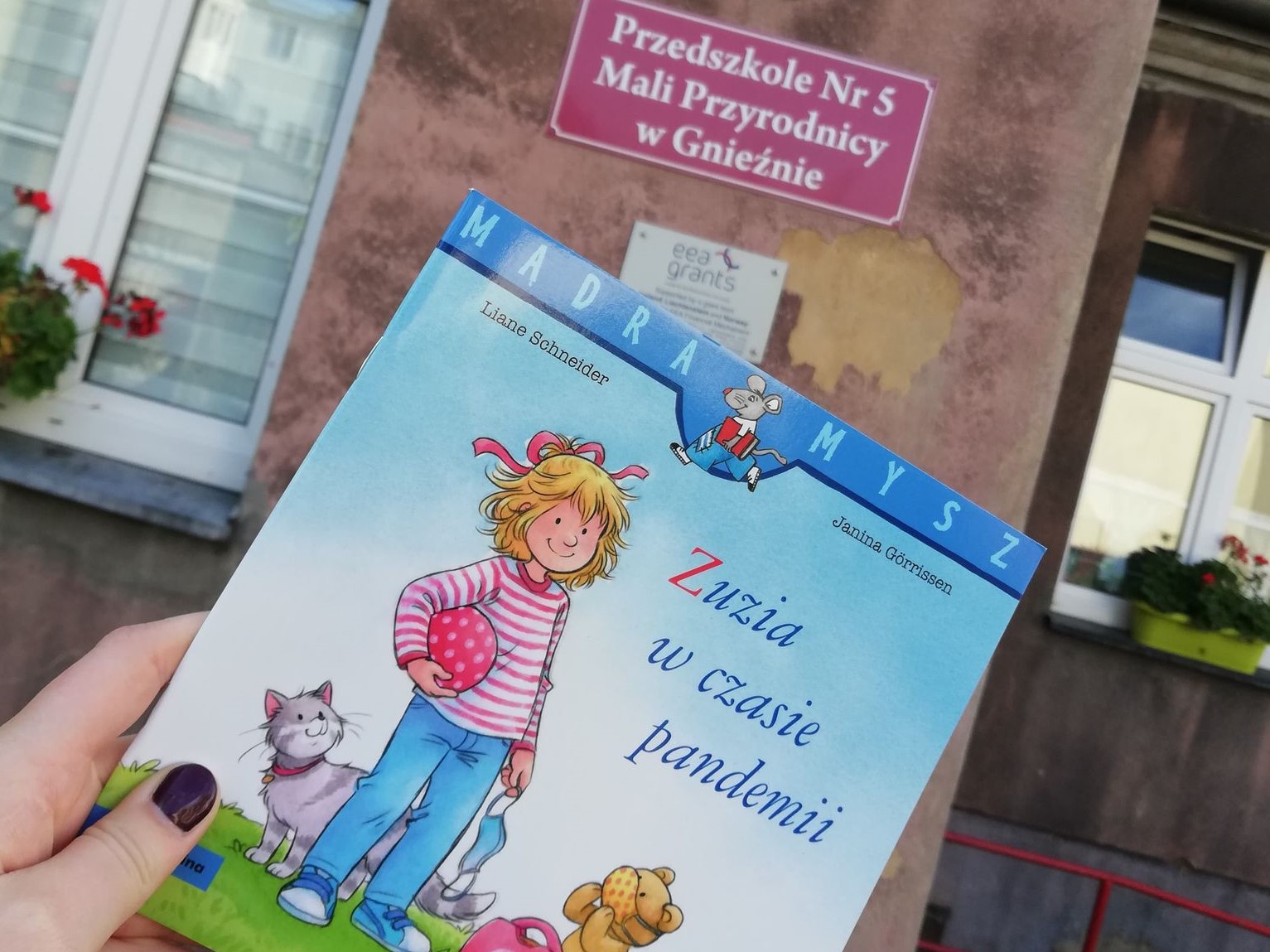 biblioteka gniezno zuzia w czasie pandemii książka - biblioteka.gniezno.pl