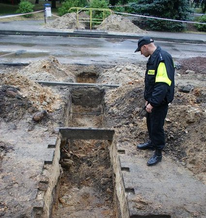 Niewybuchy - policja pilnuje - policja