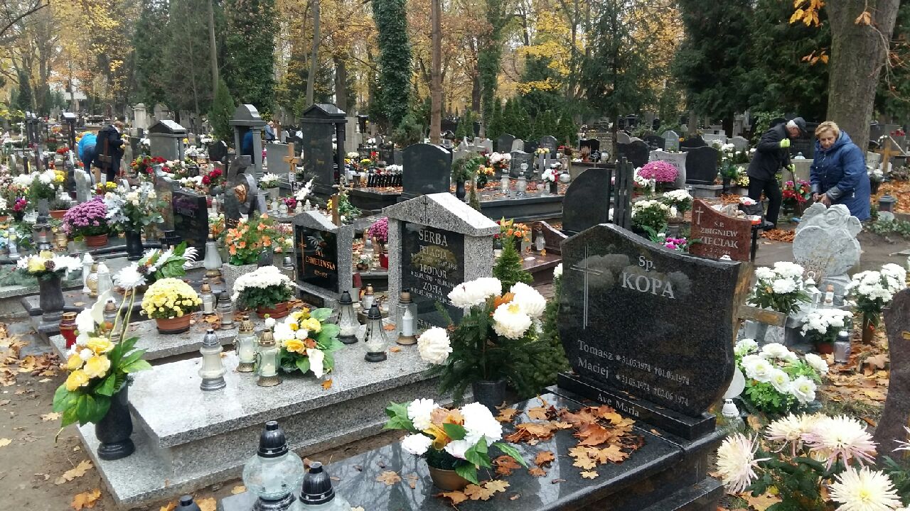 cmentarz poznan - Magdalena Konieczna - Radio Poznań