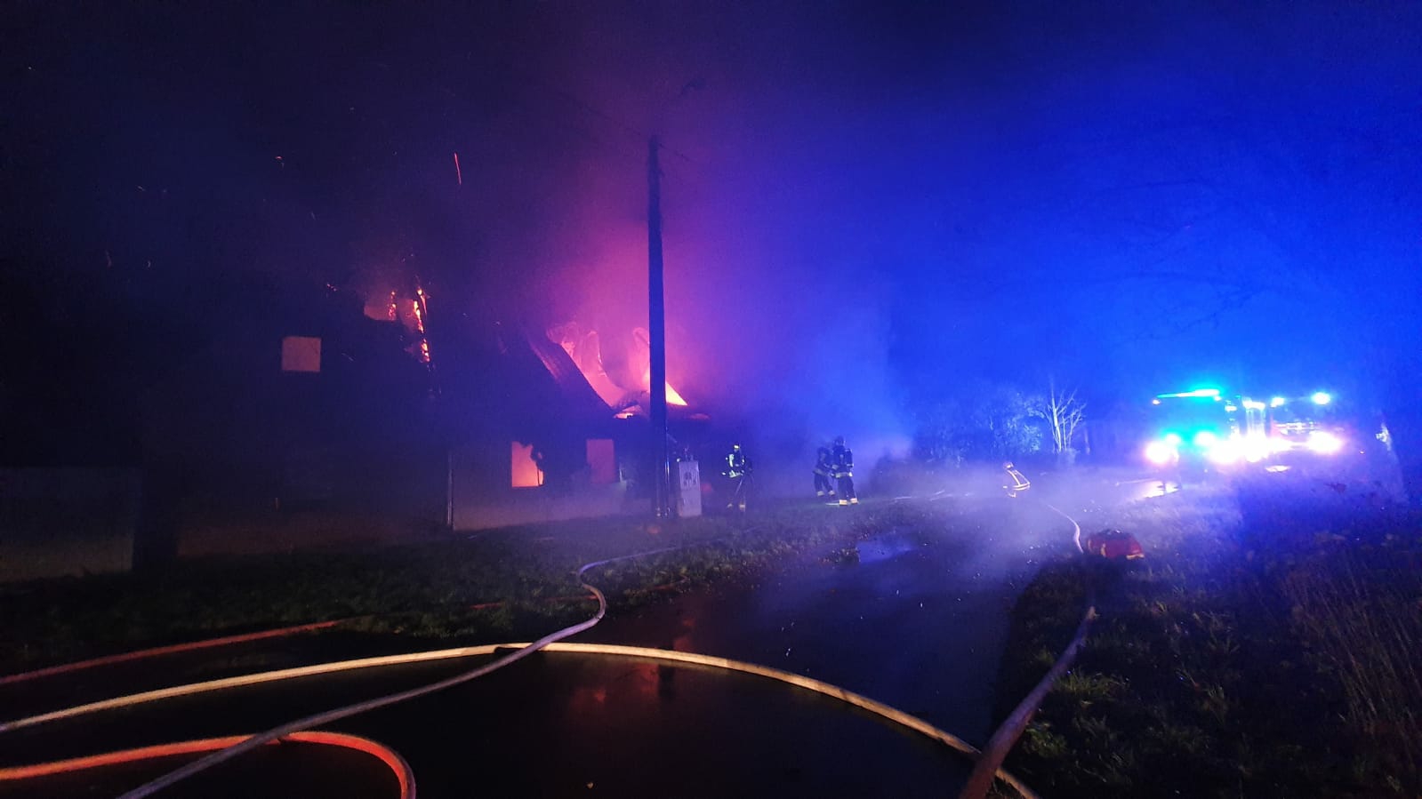 nocny pożar chodzież nowa wieś wyszyńska  - Aspirant Bartłomiej Braszak