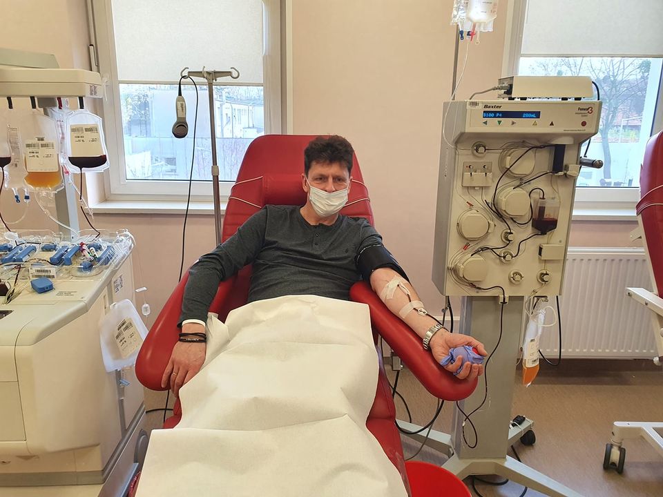 grzegorz skorupski wiceburmistrz gostynia oddaje osocze  - FB: Grzegorz Skorupski