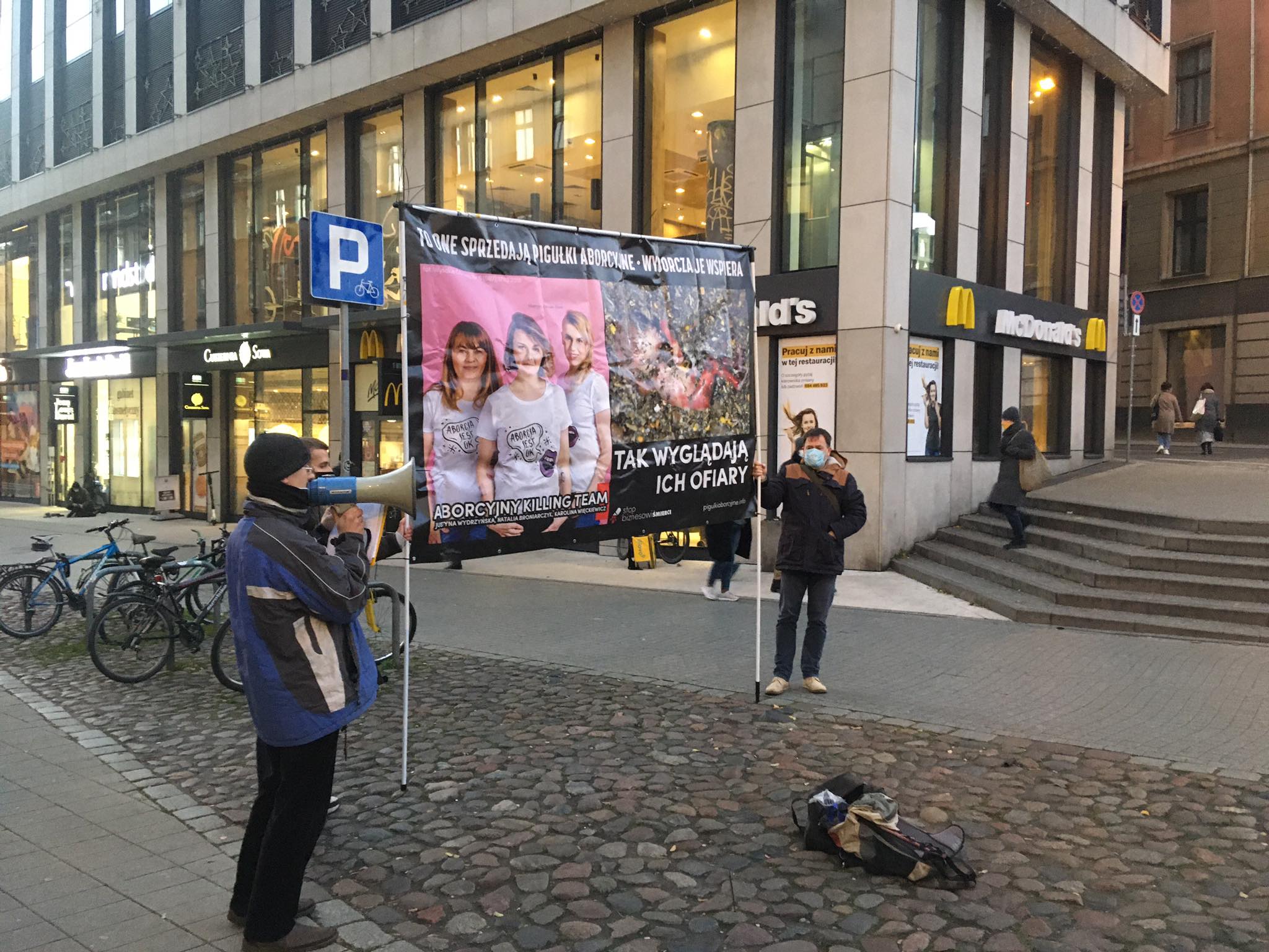 Protestowali przeciwko upowszechnianiu nielegalnych pigułek aborcyjnych  - Jacek Butlewski