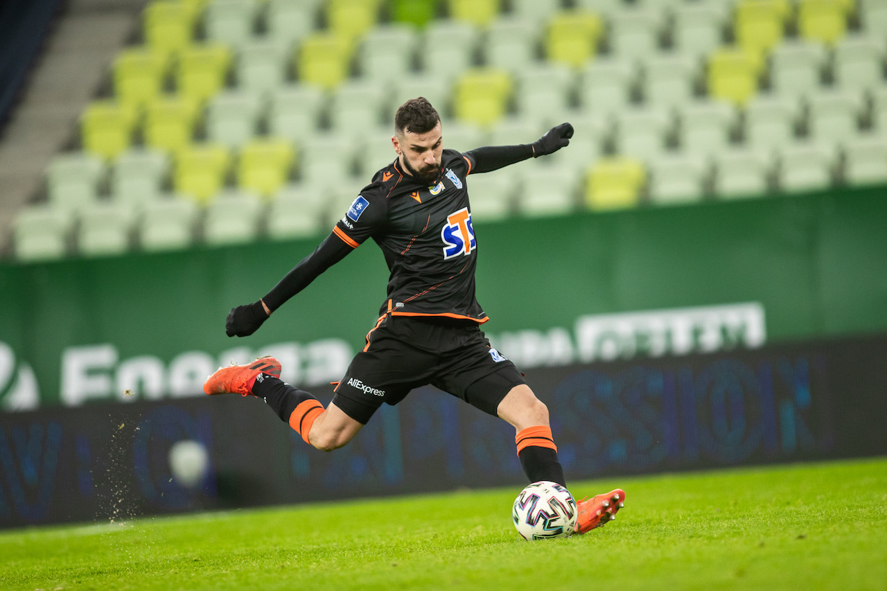 mikael ishak lech poznan - Lech Poznań