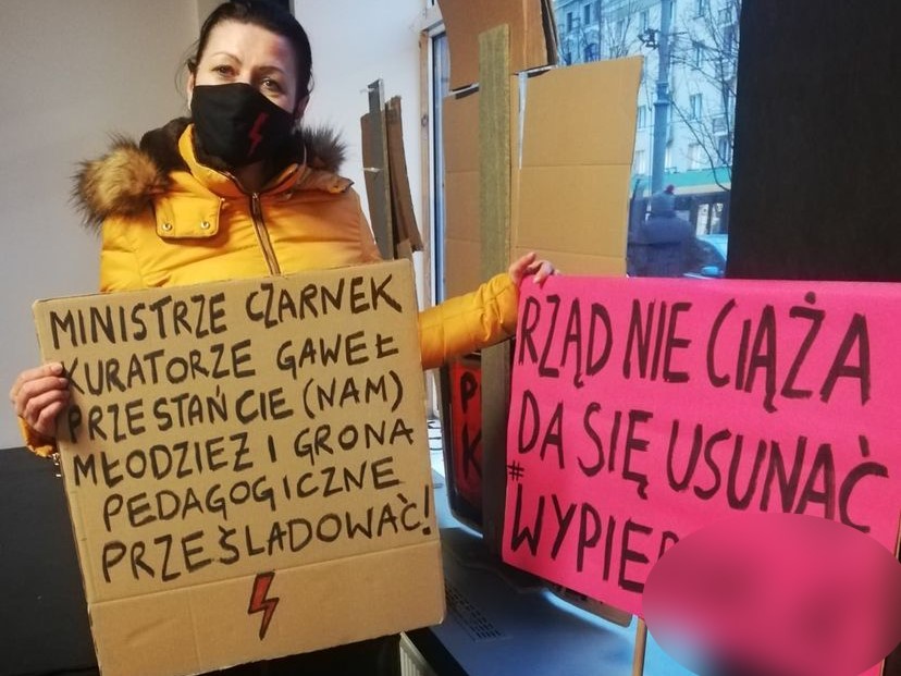 marta mazurek transparent - FB: Marta Mazurek