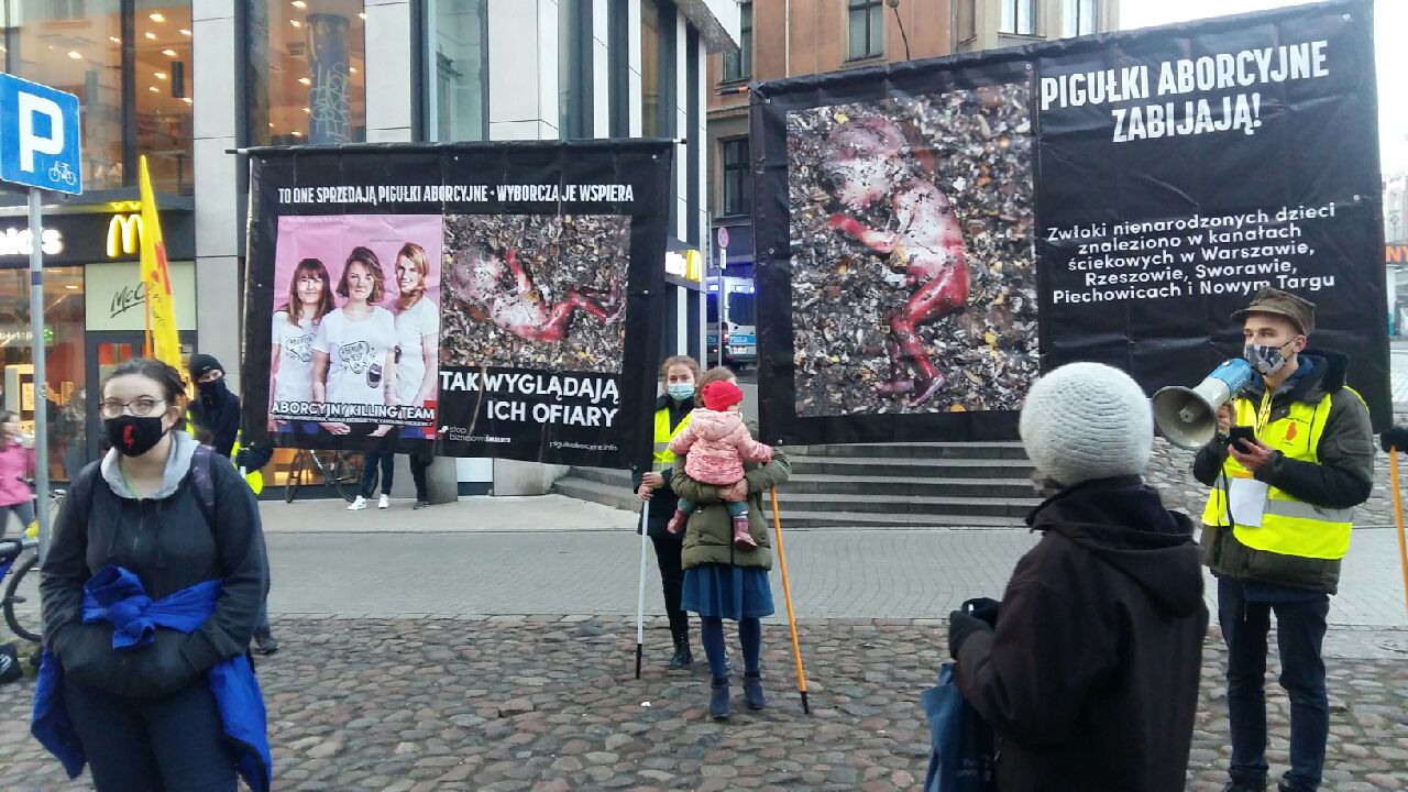 pikieta antyaborcyjna - Magdalena Konieczna