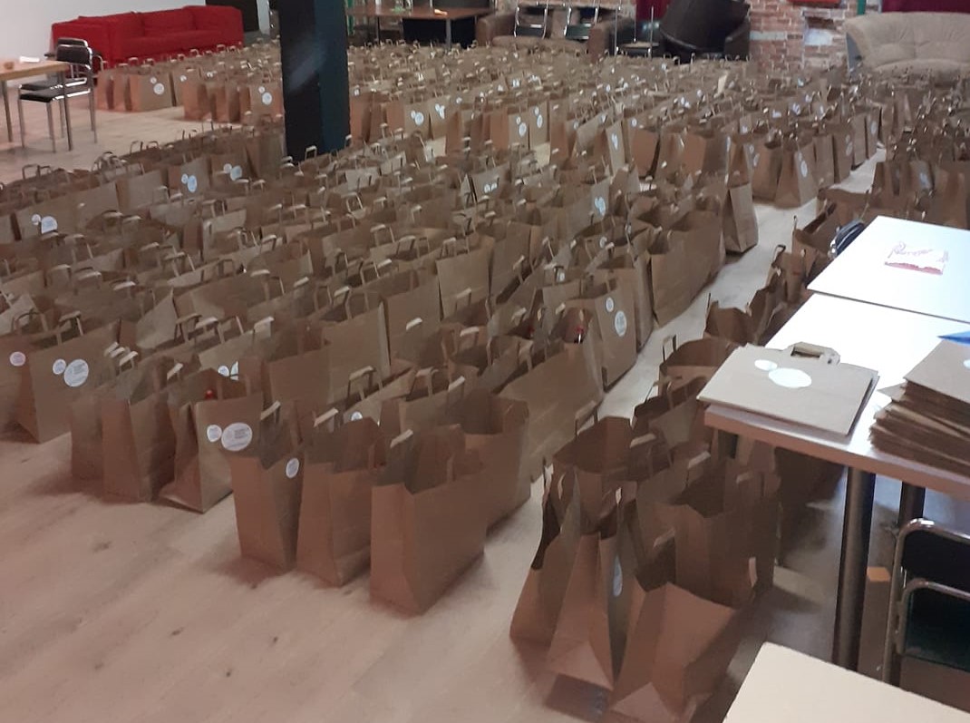 Fundacja CHOPS wigilia pod drzwi - Fundacja CHOPS