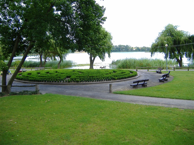 jezioro miejskie międzychód - polskaniezwykla.pl