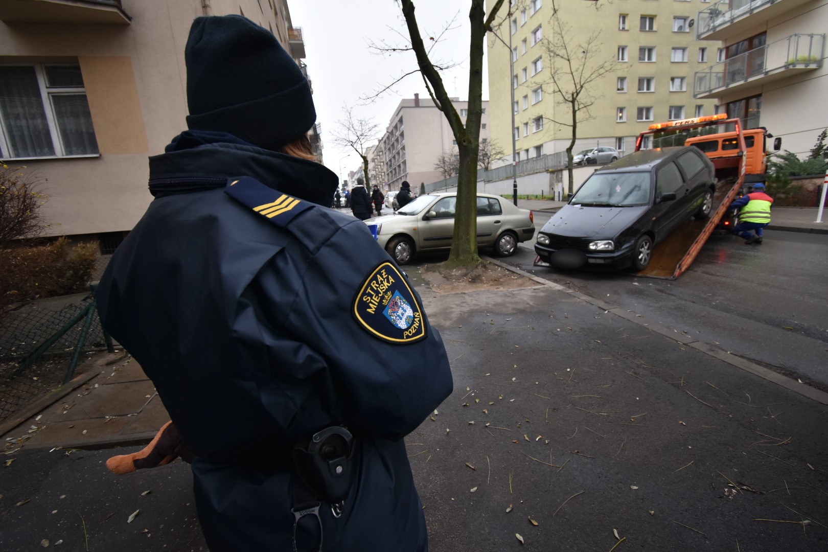 odholowanie auta straż miejska  - Wojtek Wardejn