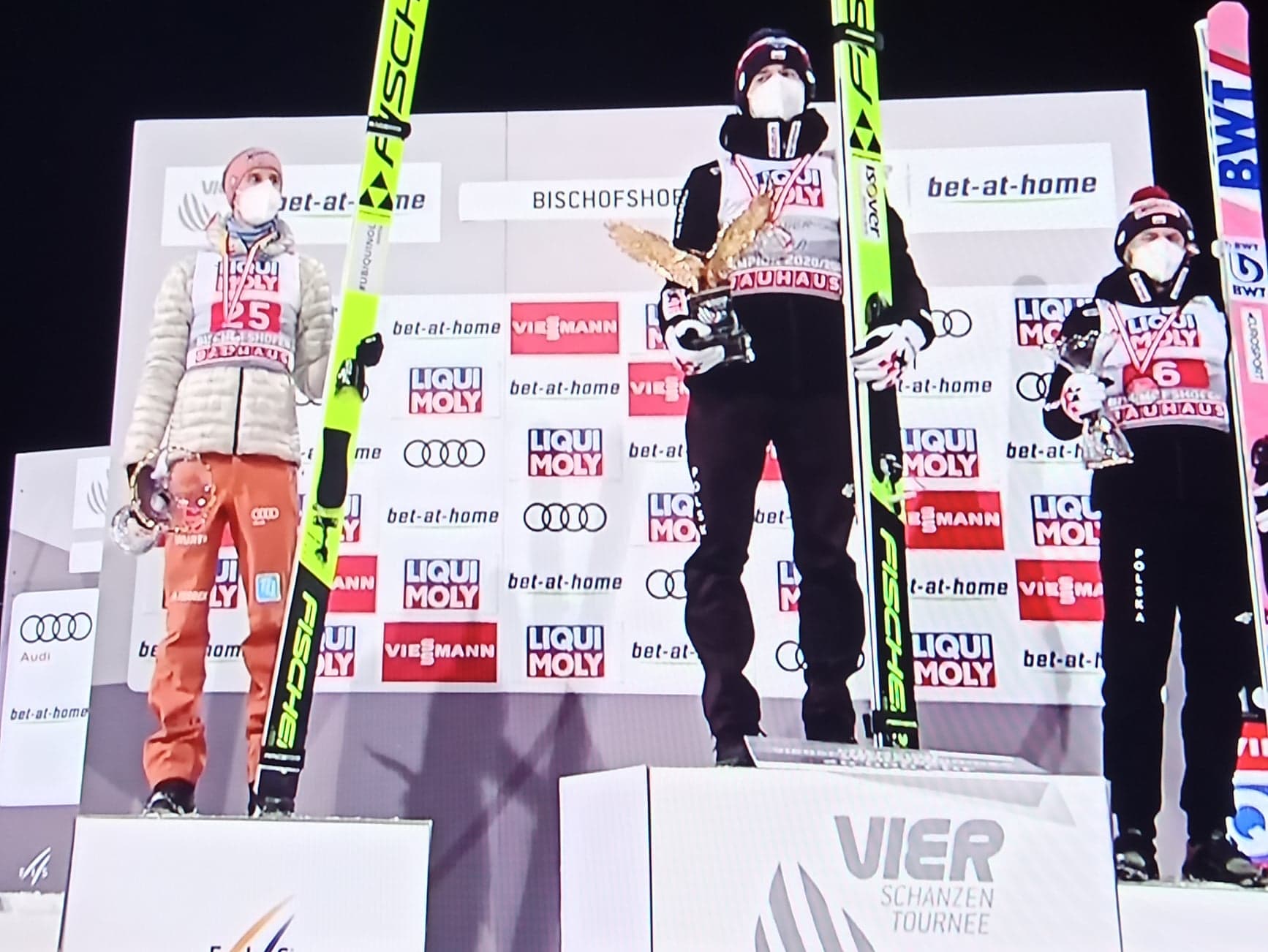 kamil stoch turniej czterech skoczni - Screen TVP SPORT