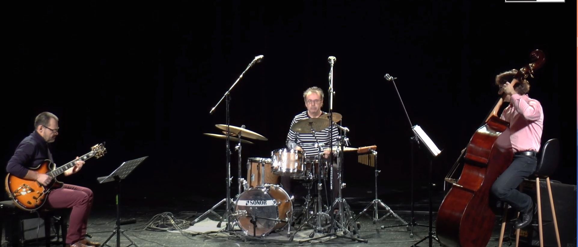 jazz na białe święta - YouTube: JazzGra