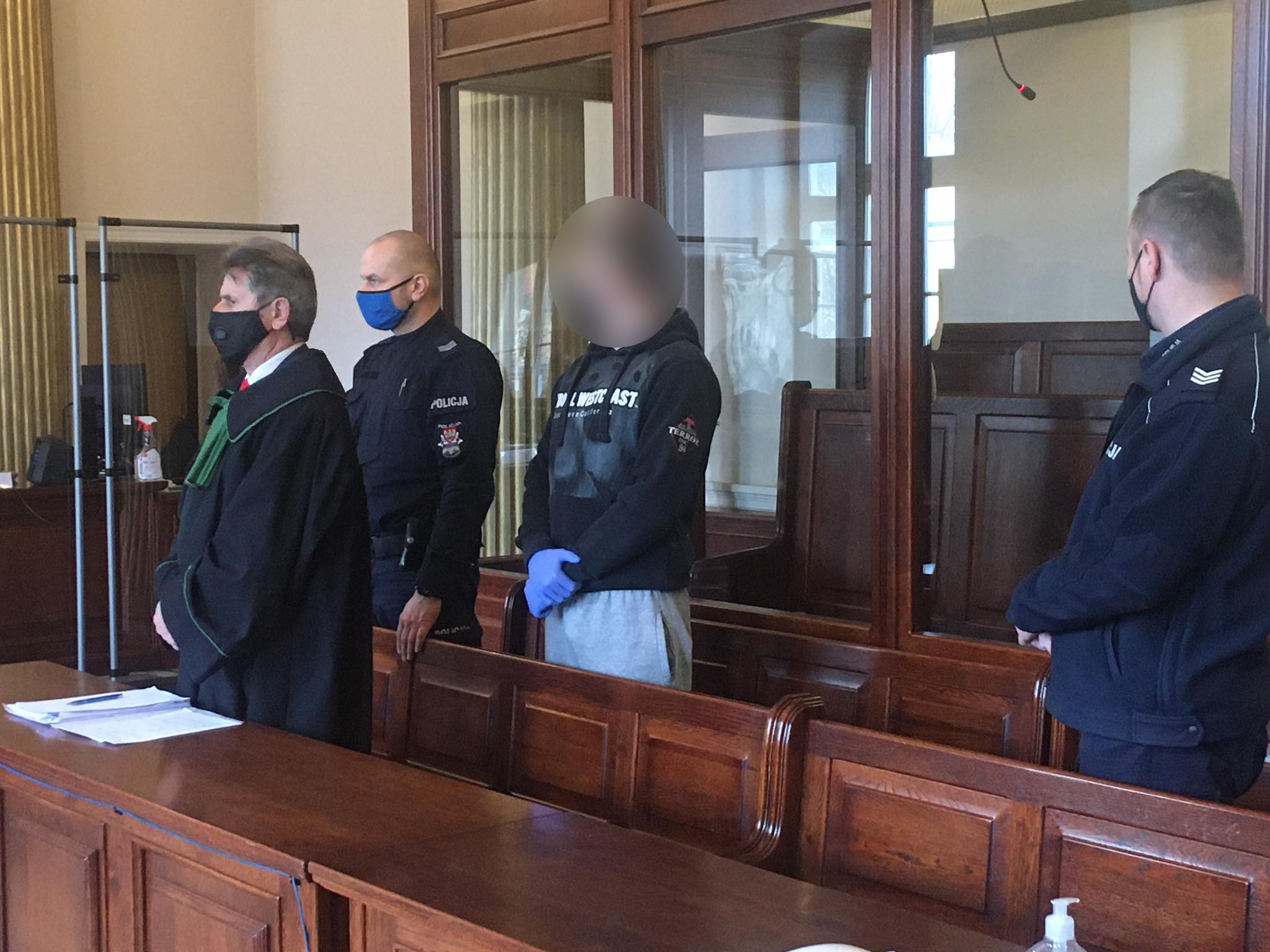 zabił babcie hubert g. kalisz  - Danuta Synkiewicz