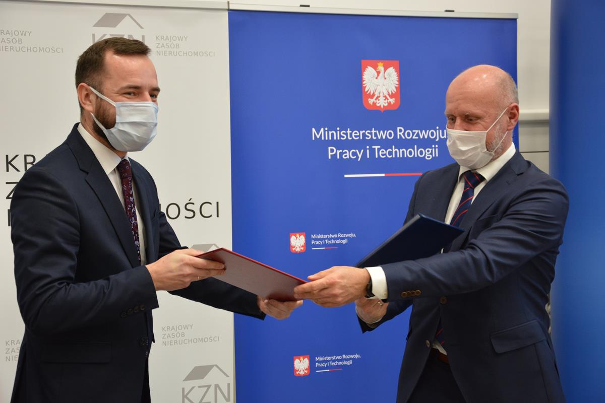 kzn jarosław pucek bartosz guss - Maciej Bieniek - Twitter