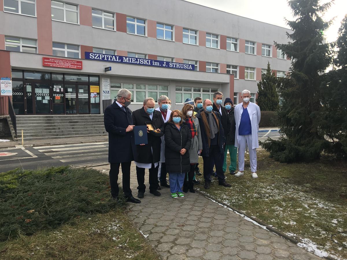 złota pieczęć szpital miejski im strusia - Adam Michalkiewicz - Radio Poznań