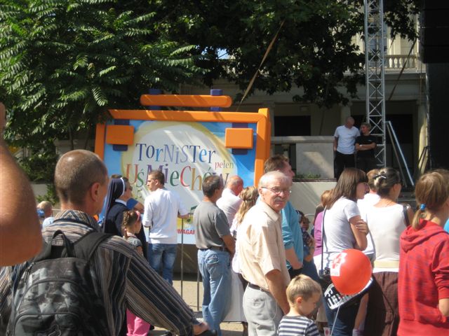 Caritas - Tornister pełen uśmiechów - Magda Konieczna