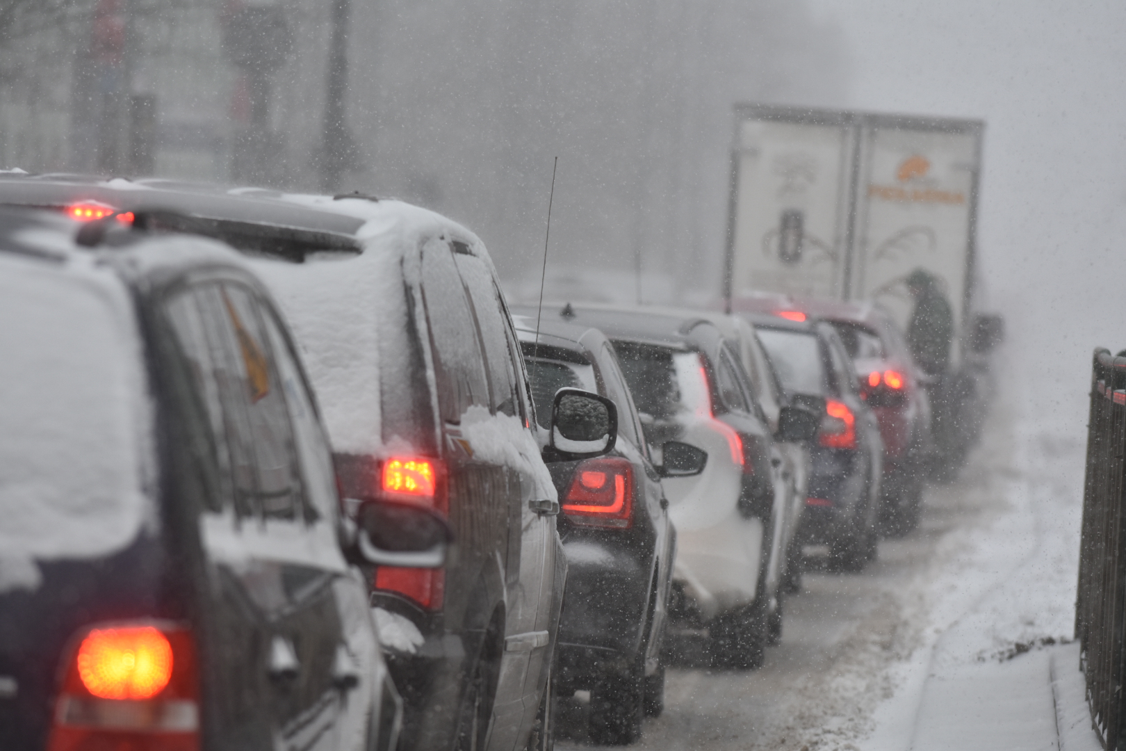 śnieg poznań śnieg drogi lód trudne warunki drogowe - Wojtek Wardejn