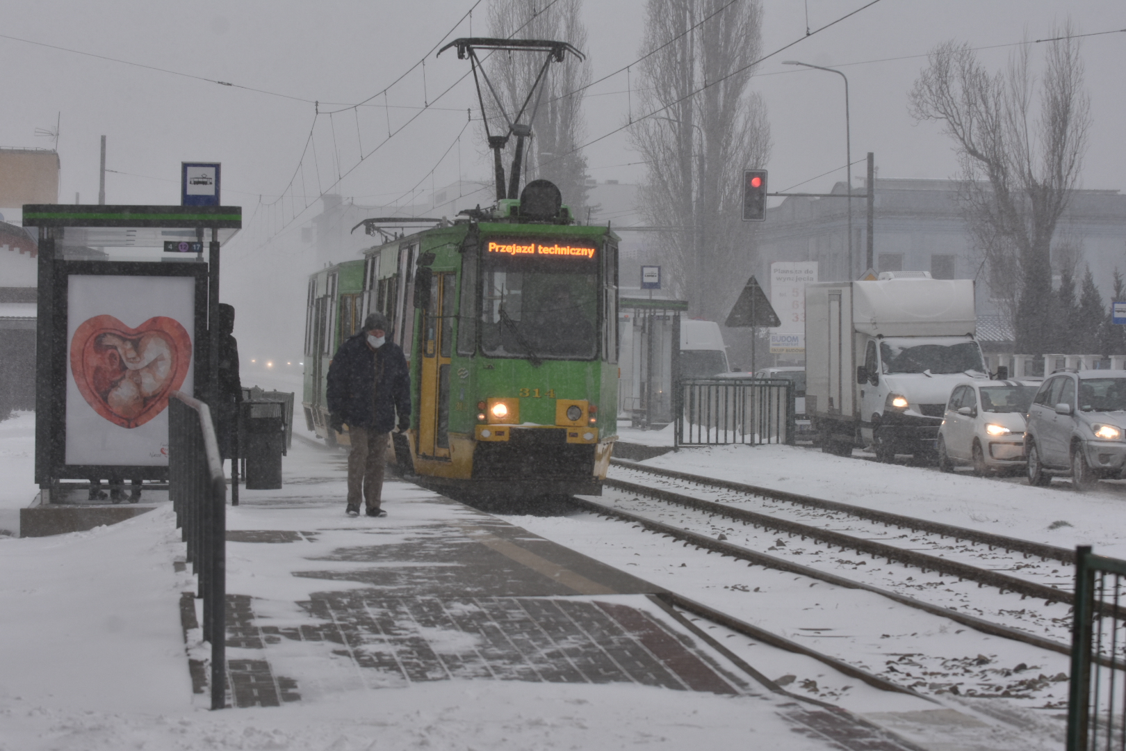 tramwaj zima zima tramwaj  - Wojtek Wardejn