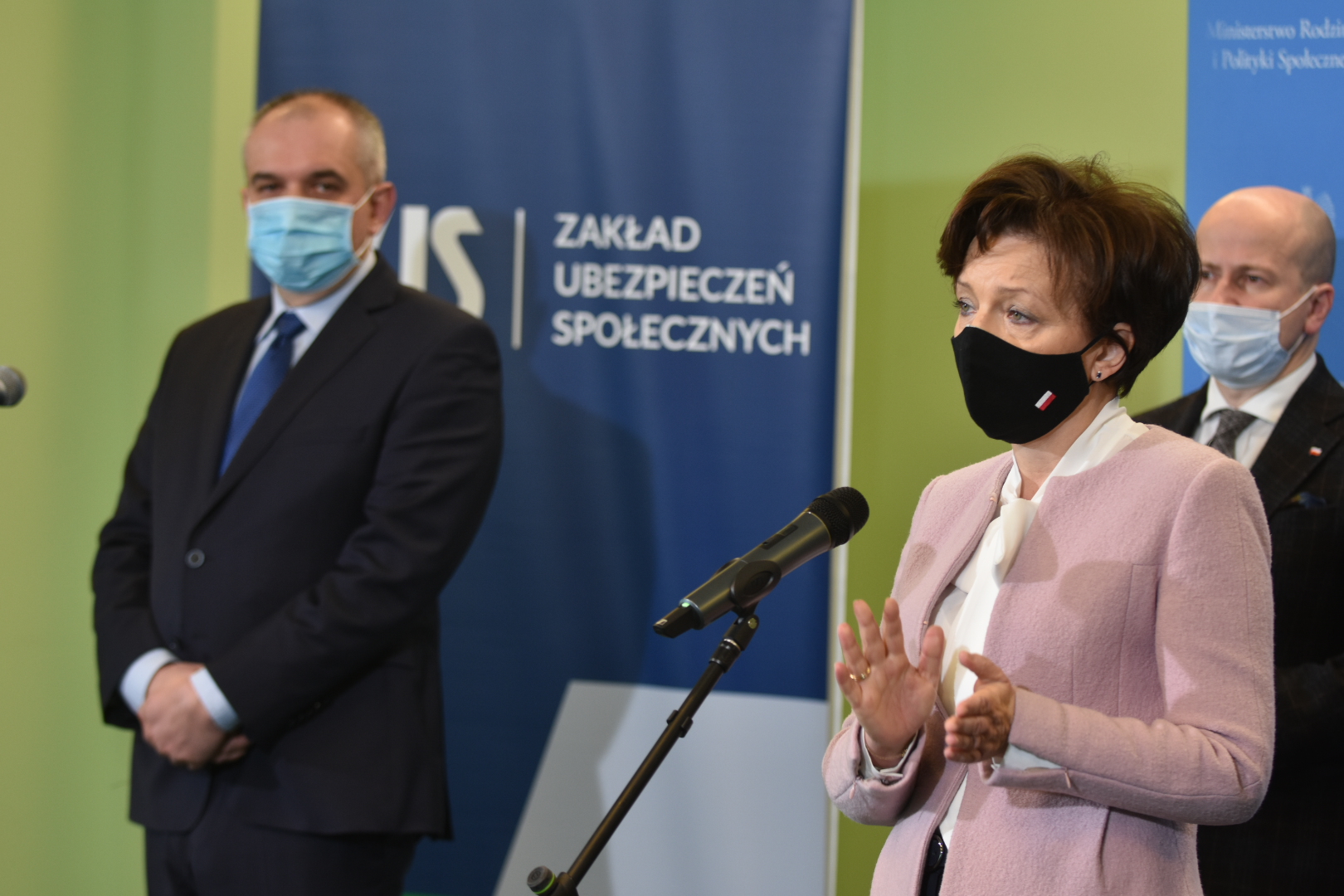 rządowa pomoc tarcza marlena maląg - Wojtek Wardejn