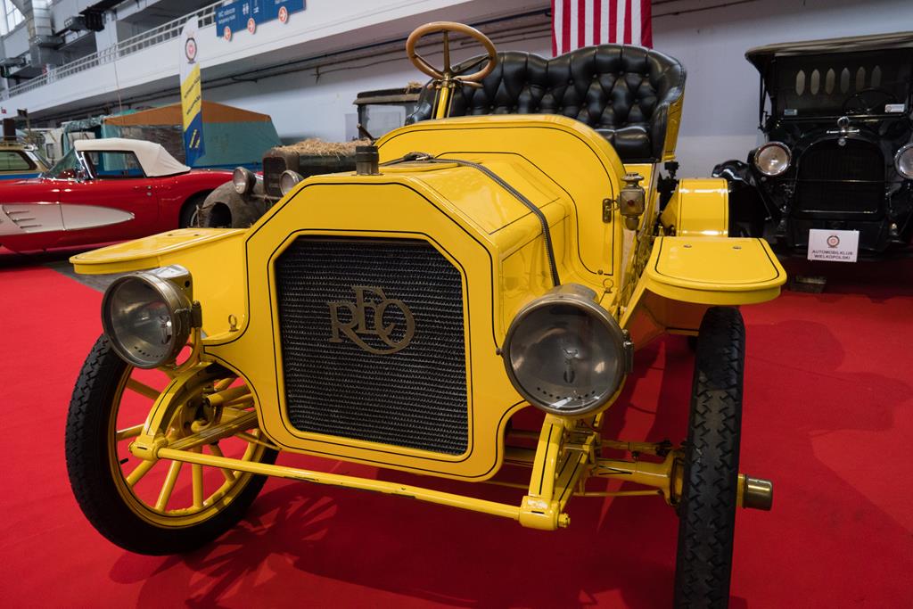 Muzeum Motoryzacji na poznańskich targach - Materiały prasowe