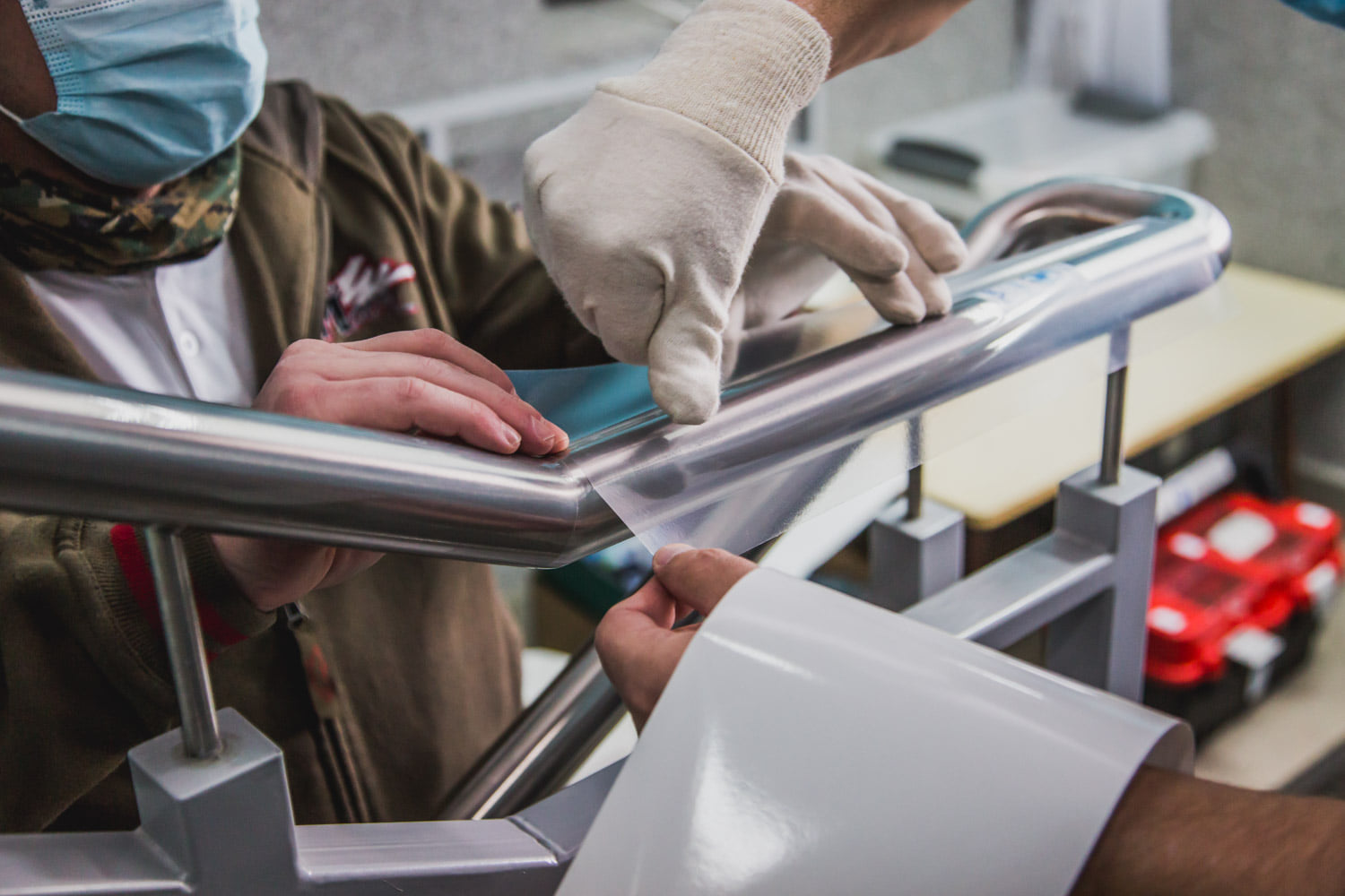 Folia antywirusowa - Prezydent Ostrowa Wielkopolskiego Beata Klimek