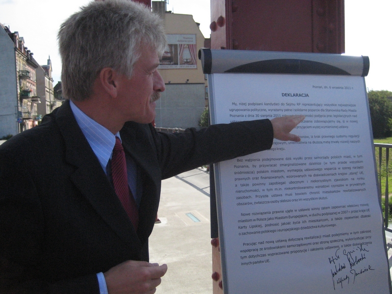 Ryszard Grobelny na moście - rewitalizacja - Jacek Kosiak