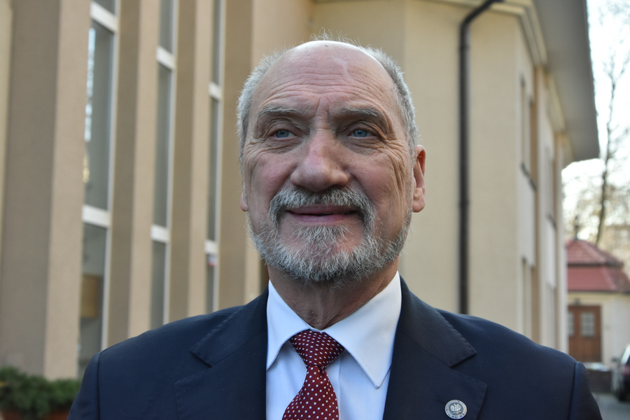 antoni macierewicz  - Wojtek Wardejn