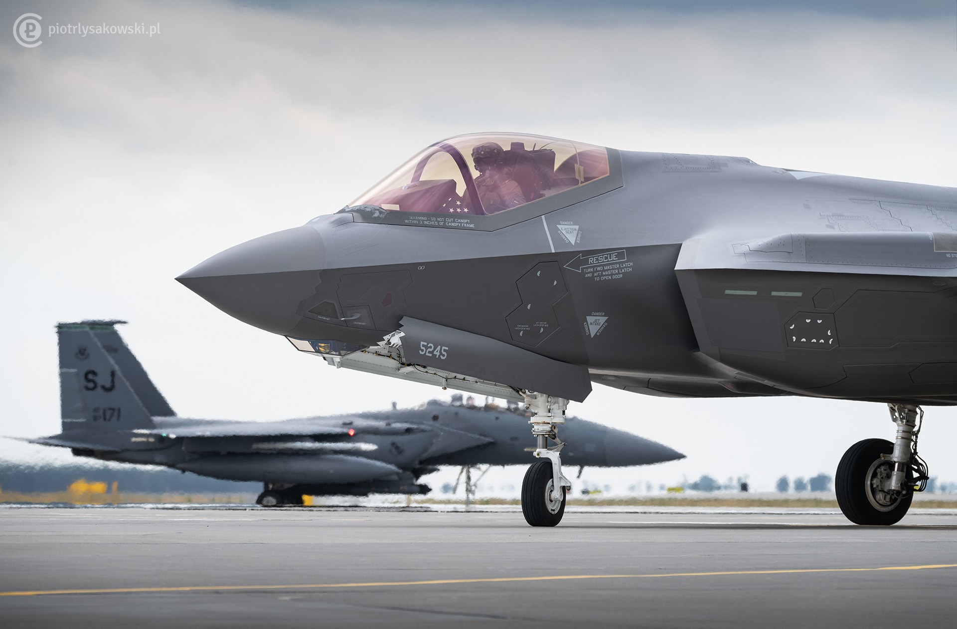 f-35 - Piotr Łysakowski
