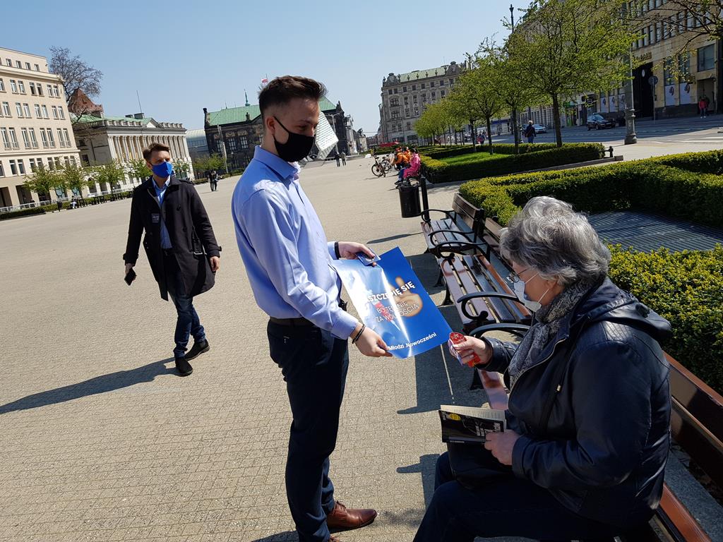 młodzi nowoczesni szczepienia  - Hubert Jach