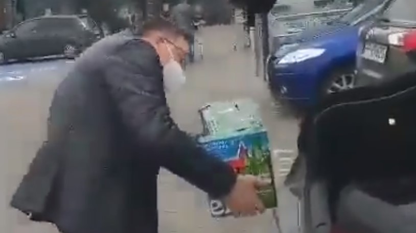 prezydent piły zakupy piwa - Screen TT: Maciej Stańczyk