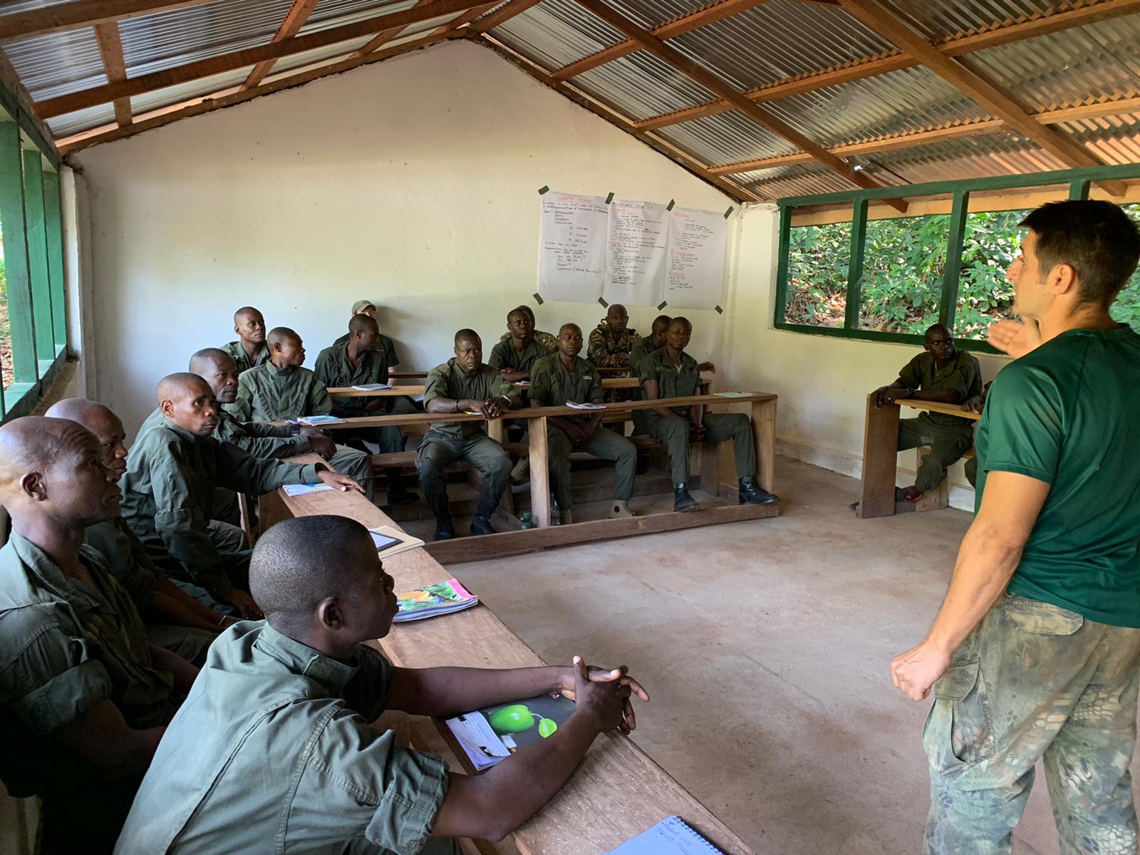 szkolili pigmejów  - Redemptoris Missio 