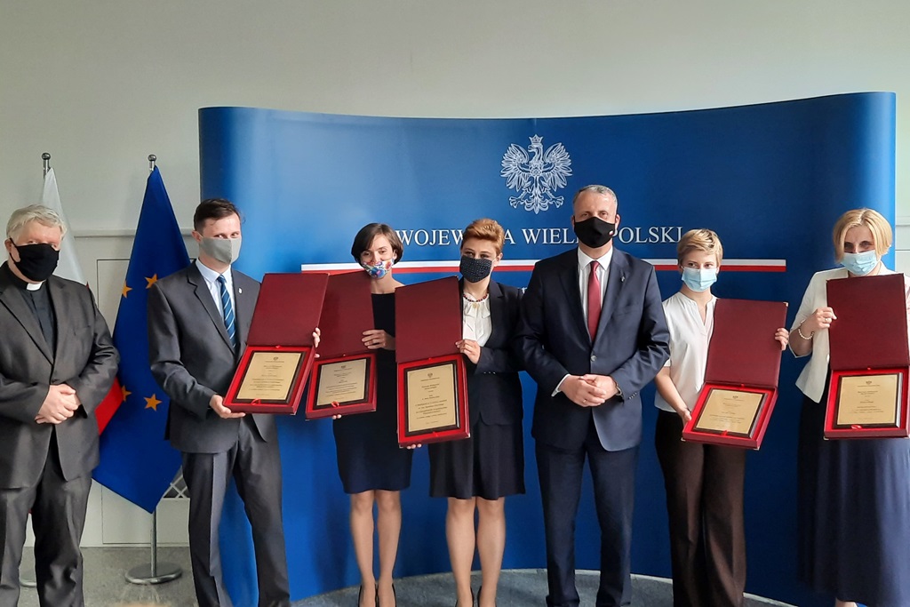 Wojewoda uhonorował najlepszych archiwistów z regionu - WUW