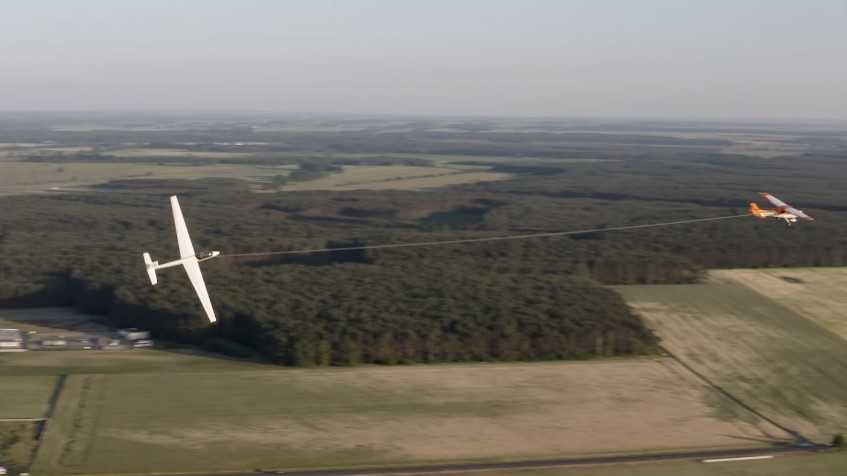 bicie rekordu guinessa lotnisko leszno beczki  - Lotnisko Leszno