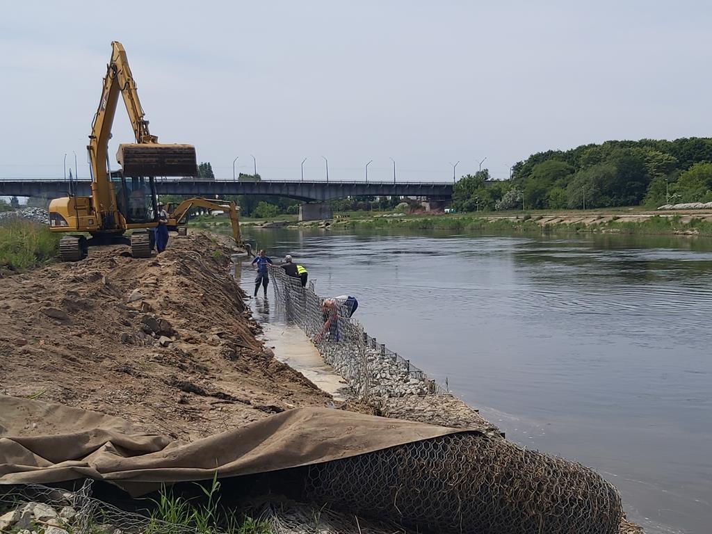 brzegi warty remont - Krzysztof Polasik
