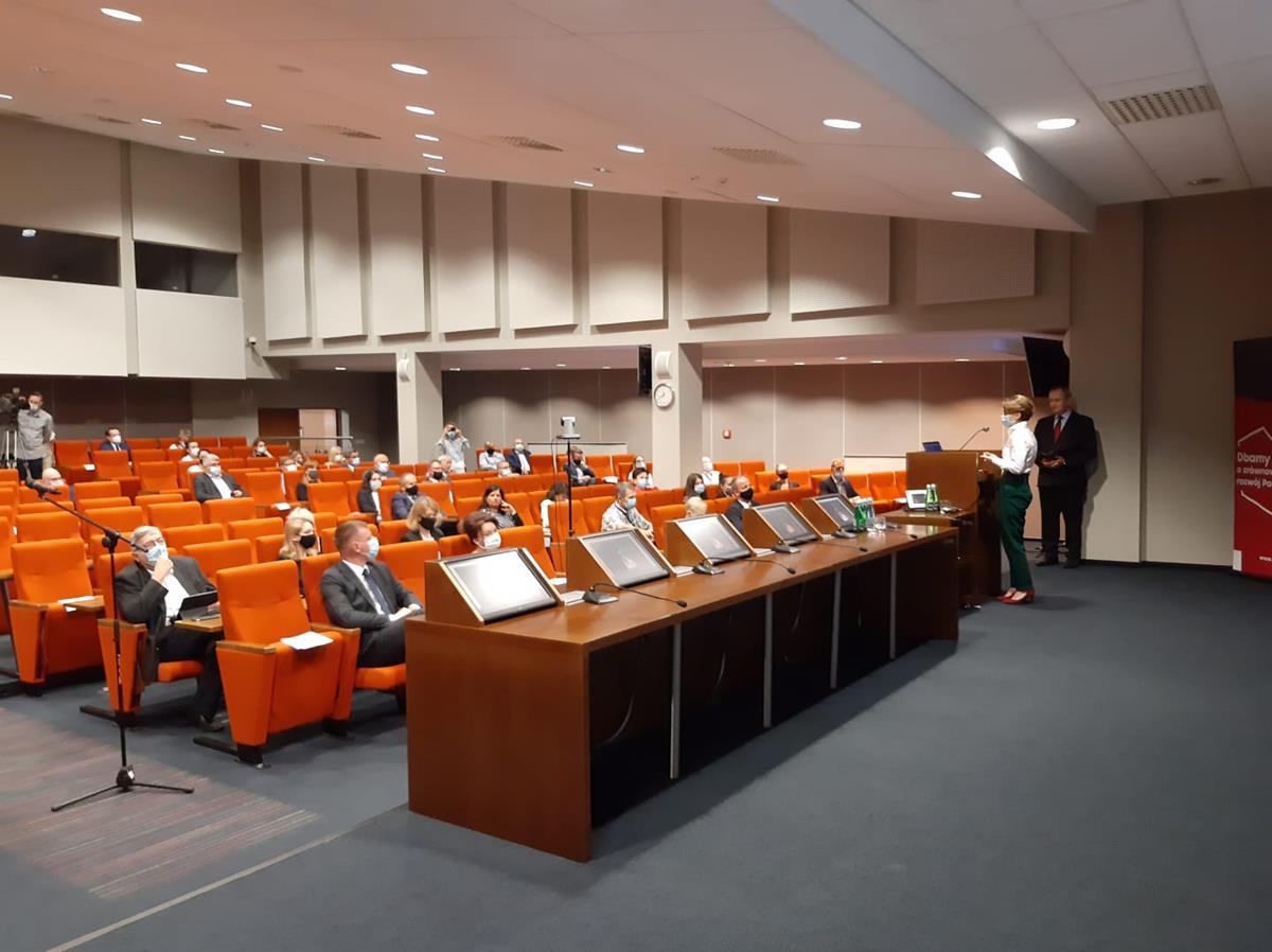 Profil facebookowy Jadwigi Emilewicz