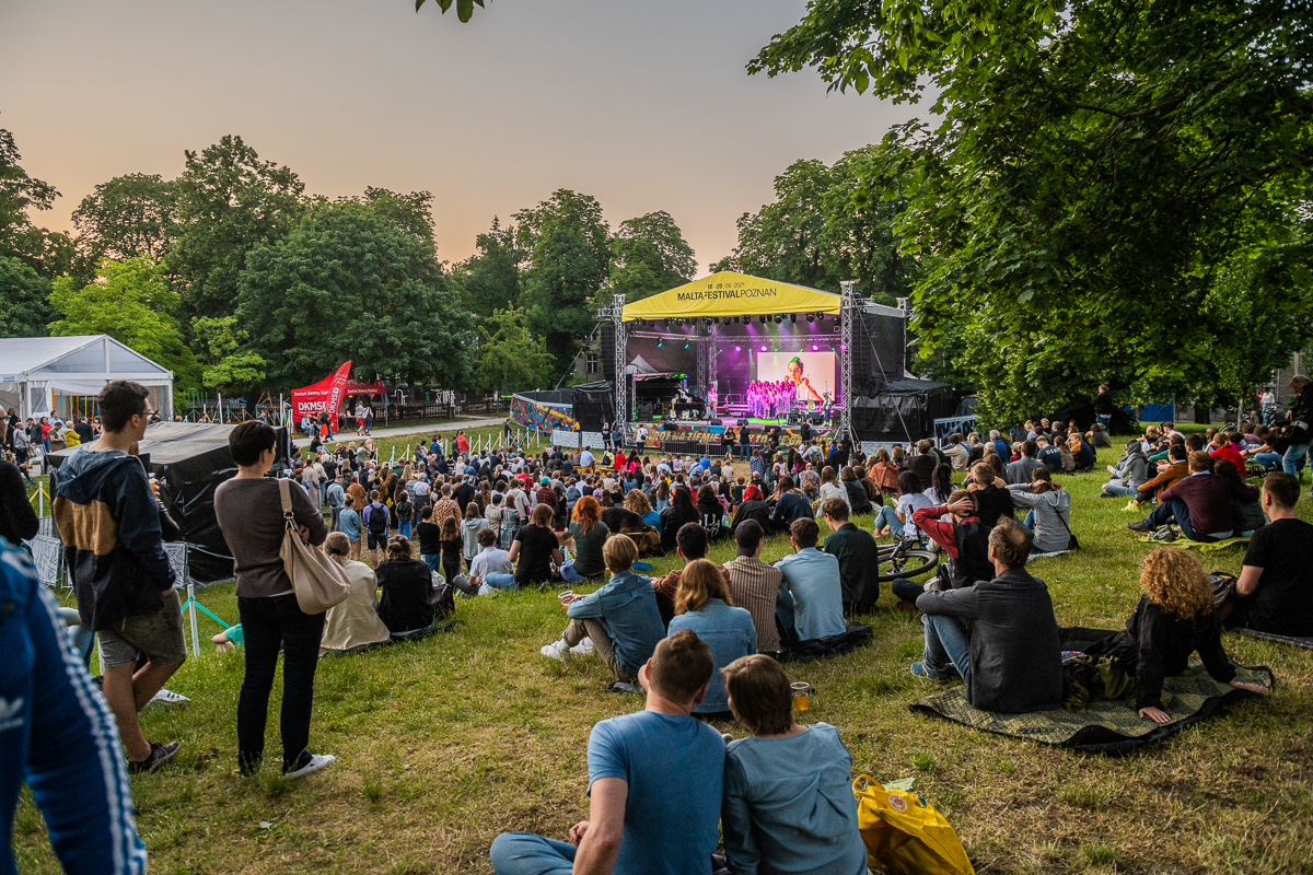 What Happens When the Woman Takes Power_Chór Dziewczęcy Skowronki, Karolina Czarnecka, fot. Maciej Zakrzewski (35) - Maciej Zakrzewski