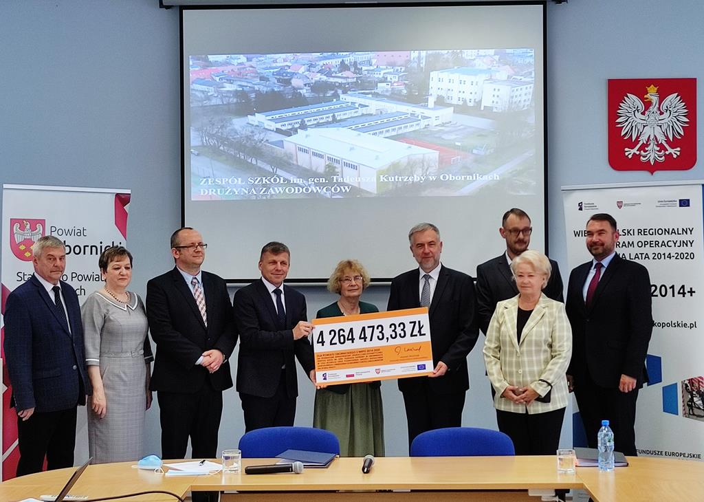 czek dla obornik marszałek marek woźniak - Urząd Marszałkowski Województwa Wielkopolskiego w Poznaniu