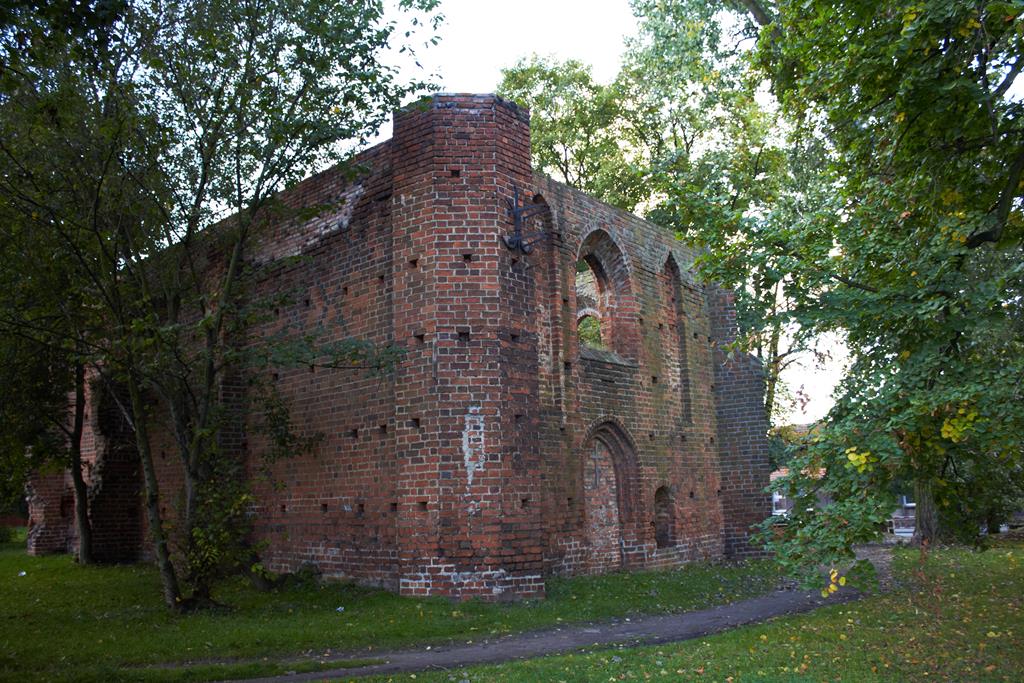 Ruiny kościoła św. Ducha w Jarocinie - Araspaterka  - Wikipedia