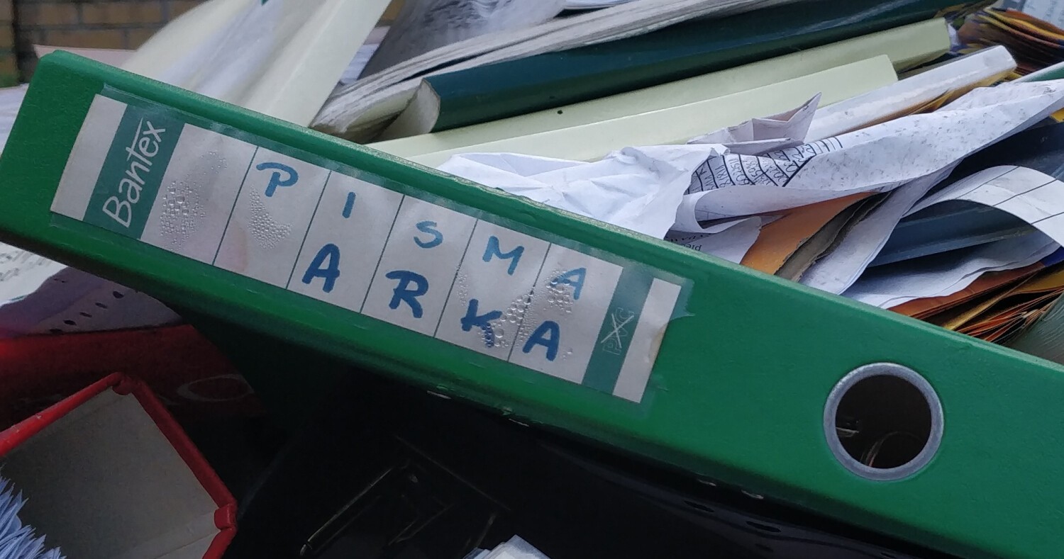 dokumanty banku santander na śmietniku  - Wykop.pl/użytkownik@muciosgracjas