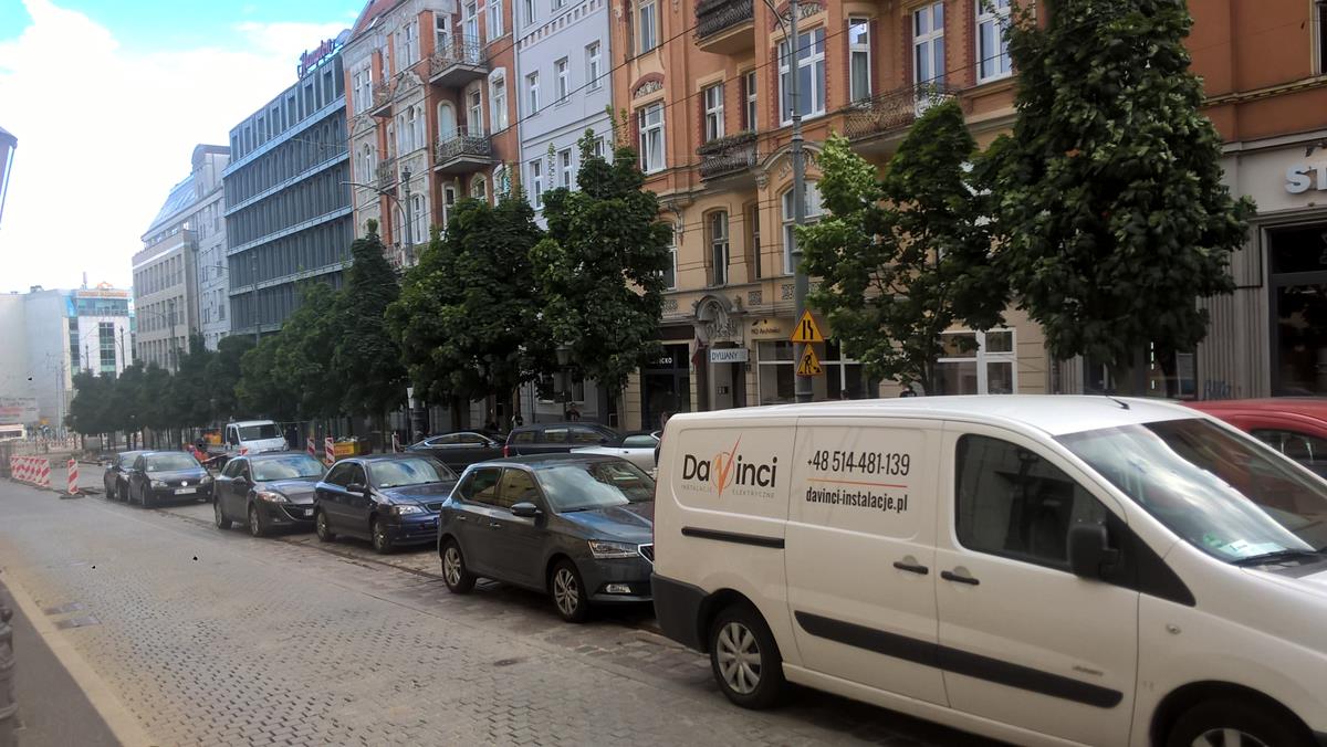 podgórna nielegalne parkowanie - Krzysztof Polasik - Radio Poznań