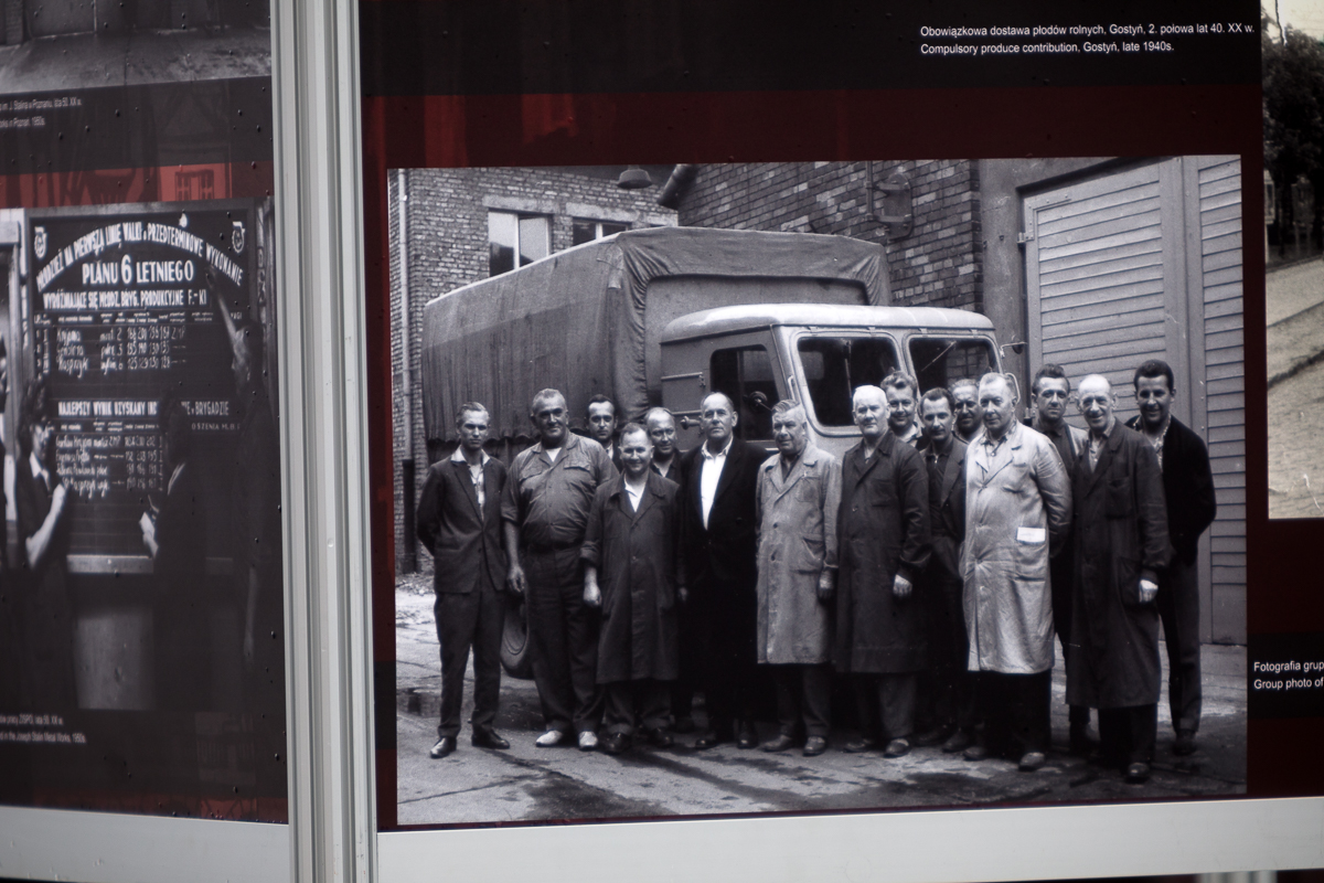 „Poznański Czerwiec 1956. Oblicza Buntu i jego pamięć”  - Sławek Kasper - IPN