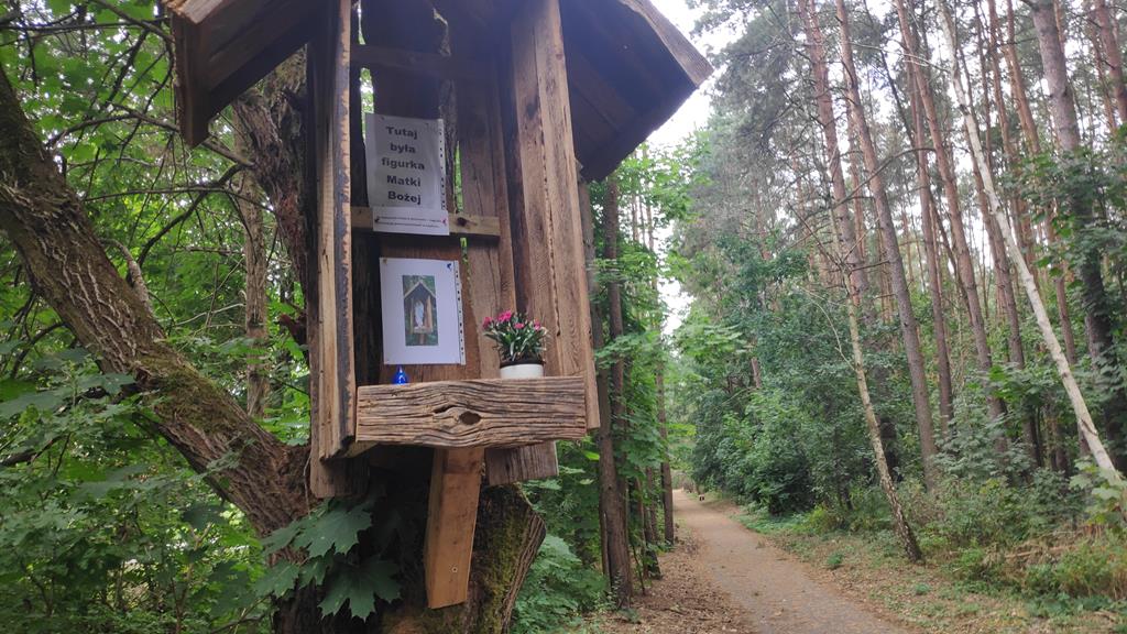 figurki matki bożej skradzione  - Przemysław Stochaj