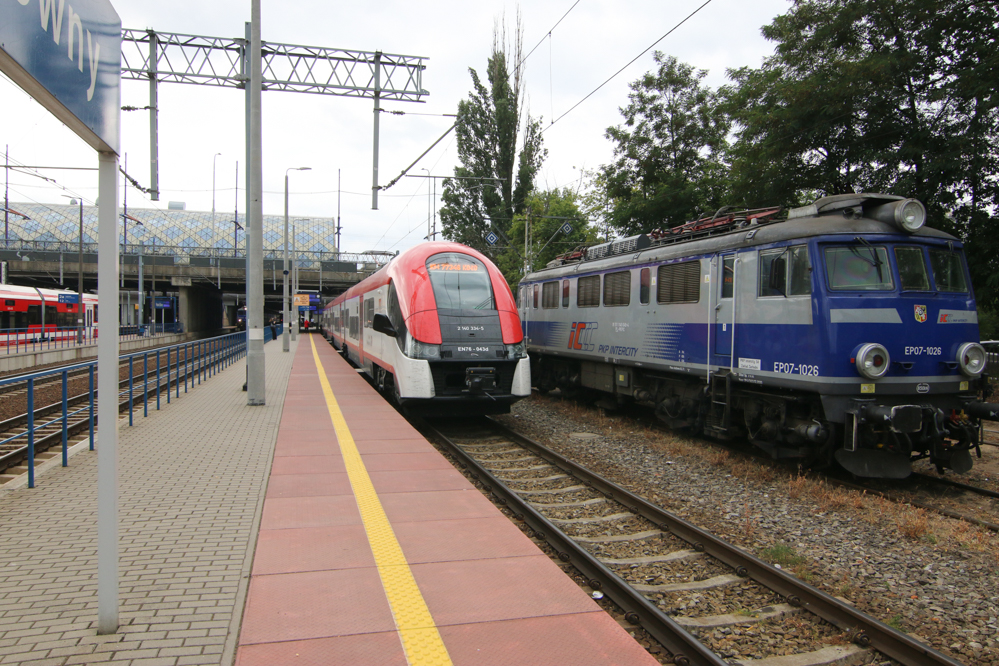 kolej pociąg poznan główny intercity dworzec poznań - Leon Bielewicz