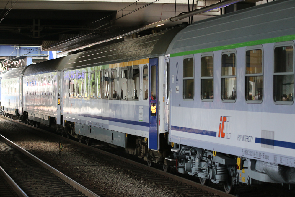 kolej pociąg poznan główny intercity dworzec poznań - Leon Bielewicz