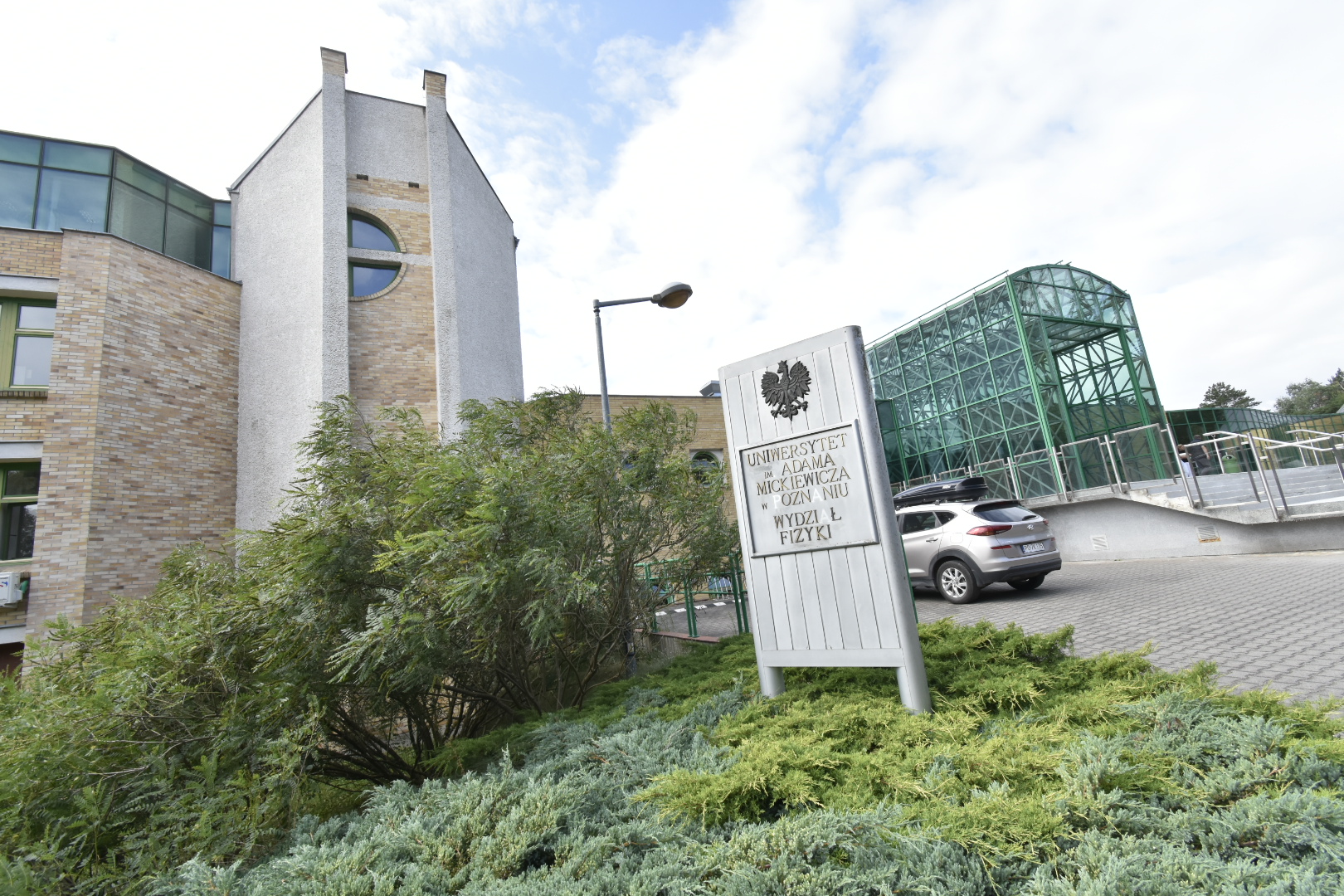 uam morasko colegium  - Wojtek Wardejn