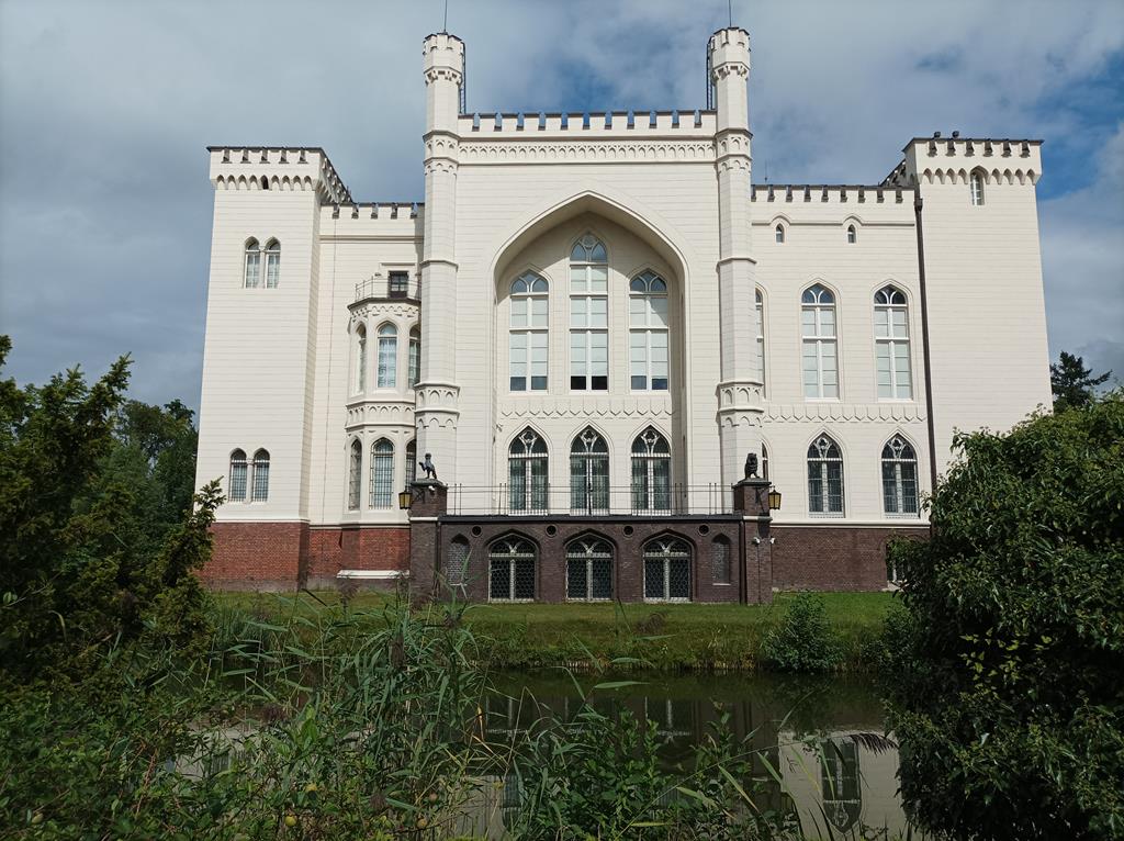 wielkopolska dla ciebie kórnik zamek w króniku - Leon Bielewicz