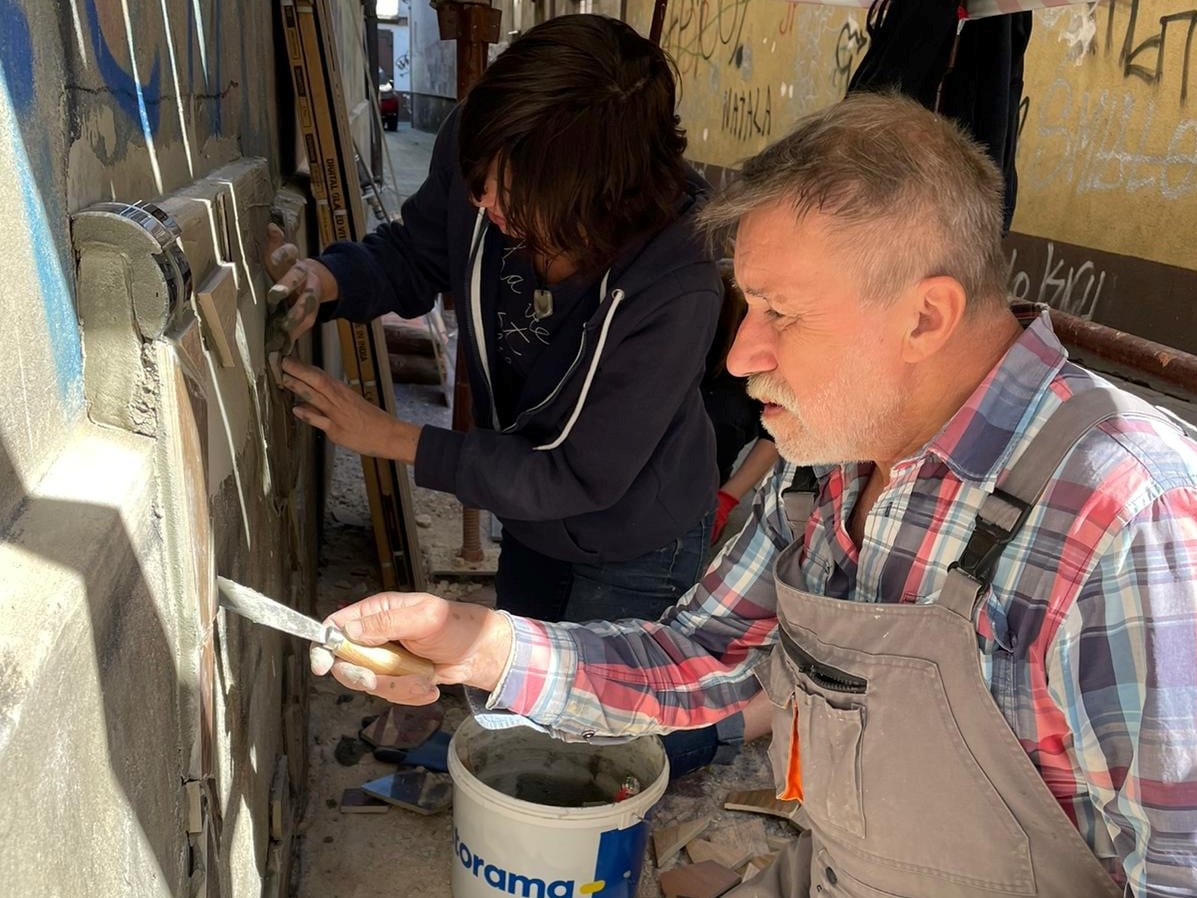 mural z ceramiki leszno - UM Leszno