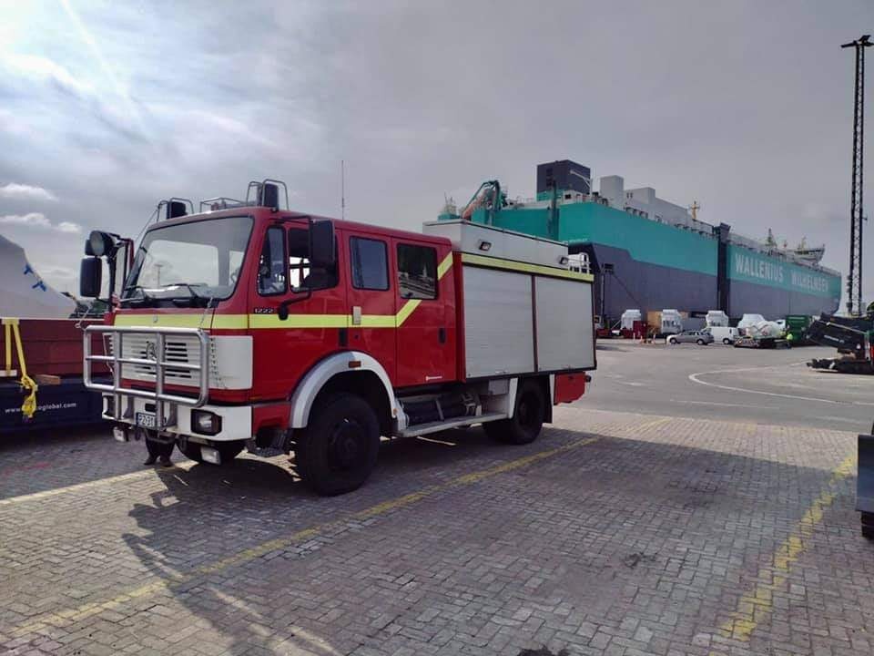 wóz strażacki dla afryki gasimy afrykę  - Gasimy Afrykę