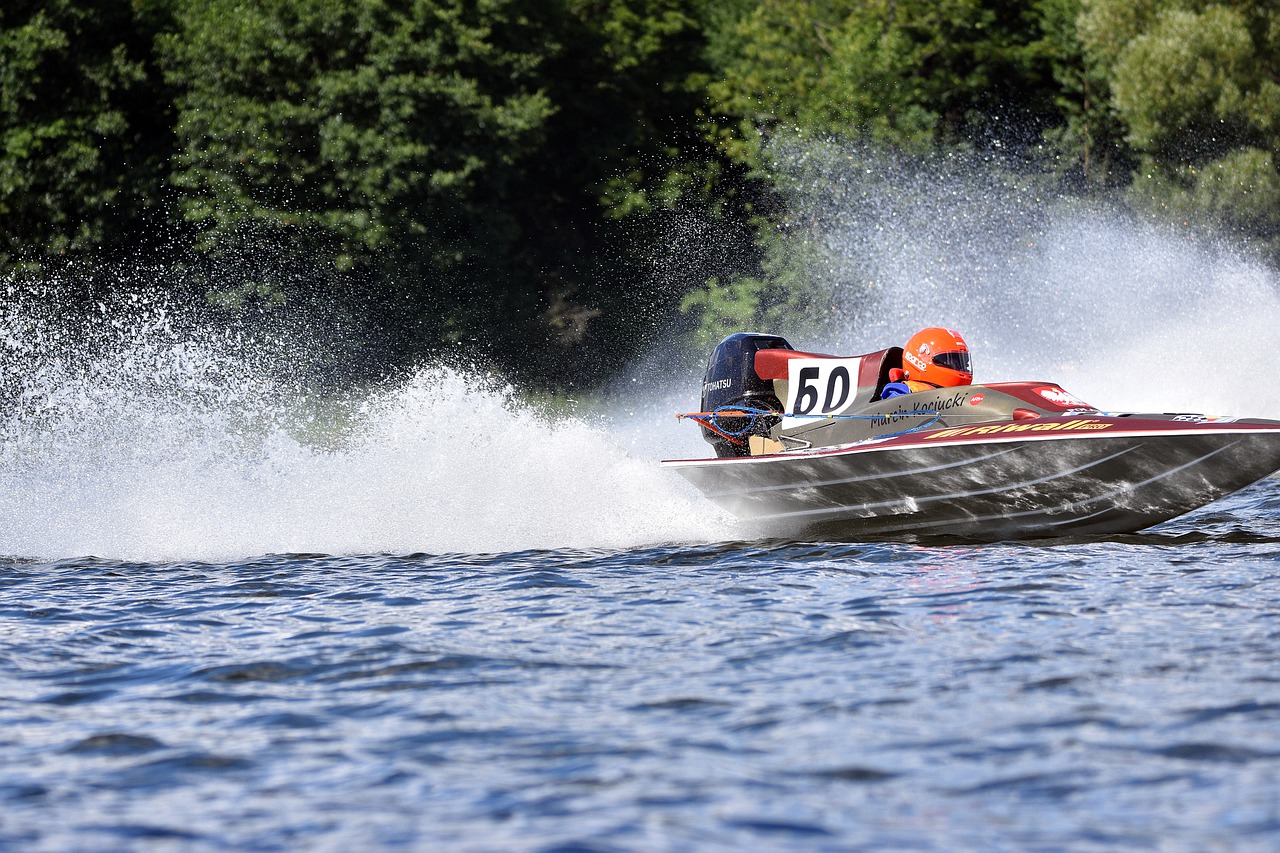 motorówka wyścigi  - Pixabay